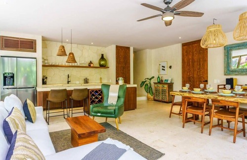 Zama Condo | Stunning Tulum Condo: Rooftop Pool & Modern Design