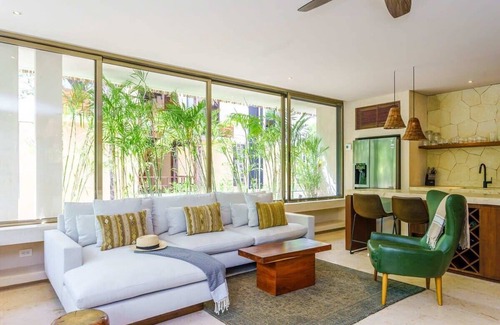 Zama Condo | Stunning Tulum Condo: Rooftop Pool & Modern Design