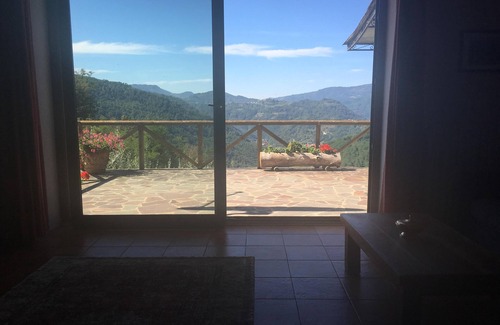 Guzzano-pieve di Controne Villa | Stunning Tuscan Luxury Villa with Private Pool and 360 degree Panoramic Views.