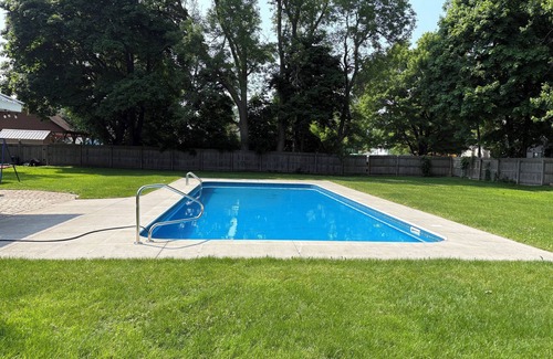 Sackets Harbor House | Stunning Victorian with pool!
