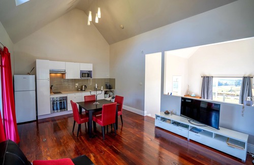 Koonya Apartment | Stunning views, great walks,self contained unit