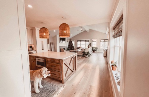 Camp Ellis House | Stunning Views on Secluded Hills Beach