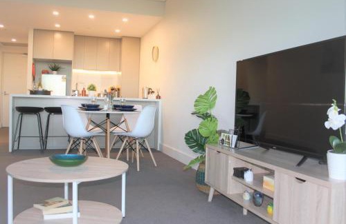 Sydney Olympic Park Apartment | Stunning Views Sydney Olympic Park