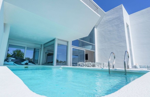 Altea la Vella Villa | Stunning villa for 10 guests with WIFI, private pool, A/C, TV and patio