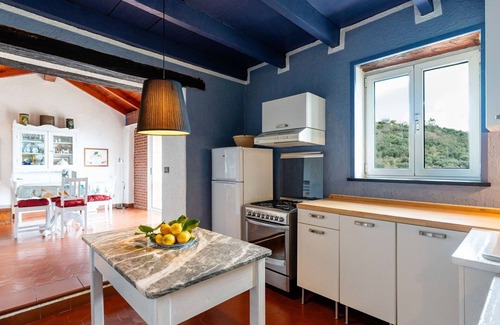 Stellanello House | Stunning villa for 4 guests with WIFI, terrace, pets allowed and parking
