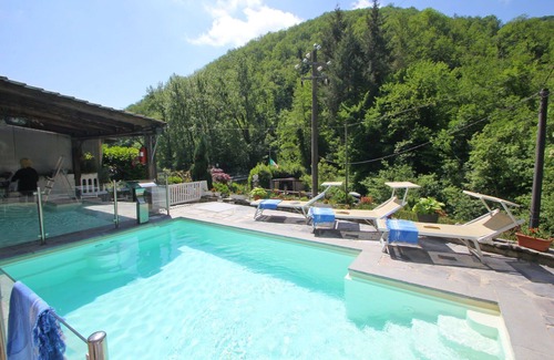 San Rocco in Turrite House | Stunning villa for 6 guests with WIFI, private pool, TV, pets allowed and parking