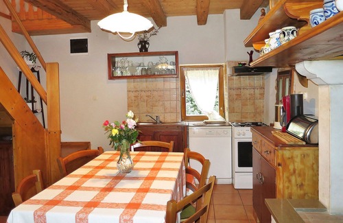Zupanici House | Stunning villa for 6 people with private pool, WIFI, A/C, TV, terrace, pets allowed and parking