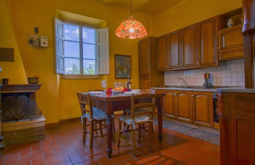 Vicopelago Villa | Stunning villa for 7 guests with private pool, WIFI, TV, terrace and pets allowed