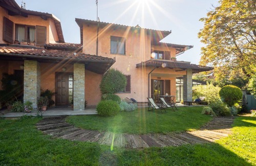 Narzole House | Stunning villa for 8 people with A/C, private pool, hot tub, WIFI, TV, terrace and parking