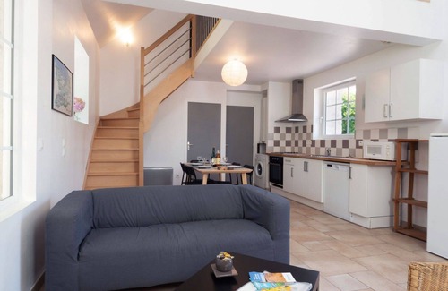 Le Mesnil-Patry House | Stunning villa for 5 people with WIFI, TV, terrace and parking