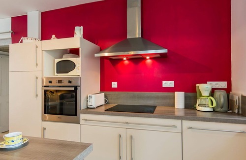 Plouneour-Trez Villa | Stunning villa for 4 people with WIFI, TV, terrace, pets allowed and parking