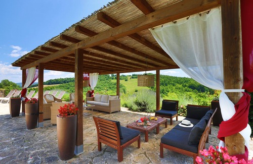 Chiusdino Villa | Stunning Villa near San Galgano up to 18 people