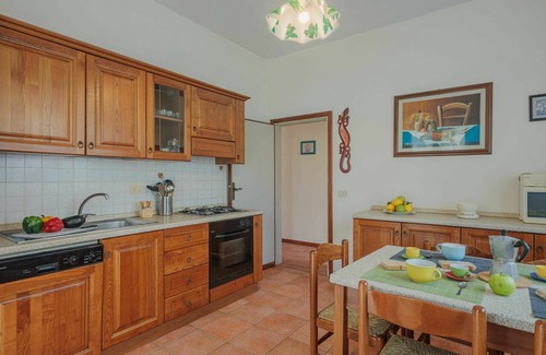Tonfano House | Stunning villa with private pool, WIFI, TV, pets allowed and parking, close to Forte Dei Marmi