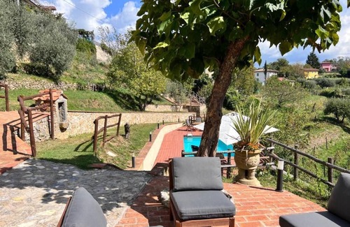 Mologno Villa | Stunning villa with private pool, panoramic views, walk to medieval village