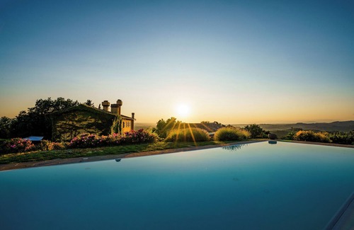 Barberino Tavarnelle Villa | Stunning villa with private pool in Florence countryside