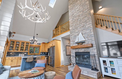 Sturgeon Bay House | Stunning Waterfront Home! 15 Minutes from Sturgeon Bay!