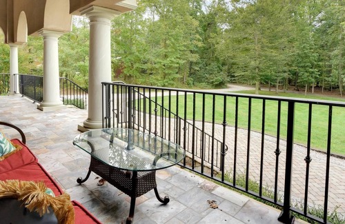 Earlville Villa | Stunning waterfront villa, indoor pool, kids swingset