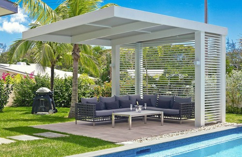 Gibbs Bay Villa | Stunning West Coast Villa minutes from Mullins Beach