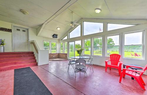 Arena House | Stunning Wisconsin Retreat on Active Farm!
