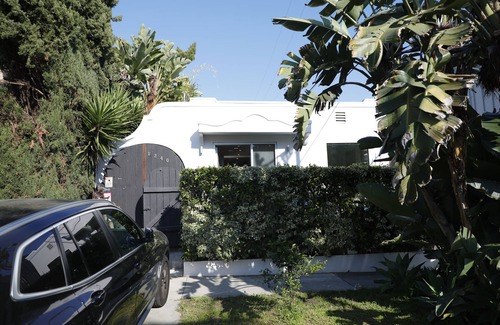 West Hollywood House | Stunningly reinvented Spanish 2 bedroom house