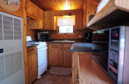 Drummond House | Sturgeon Bay Chalet on Drummond Island