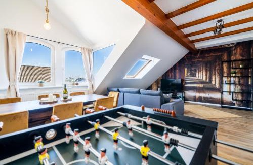 Mitte Apartment | Stylisches Penthouse zentral Tischfussball 100m2 Wii