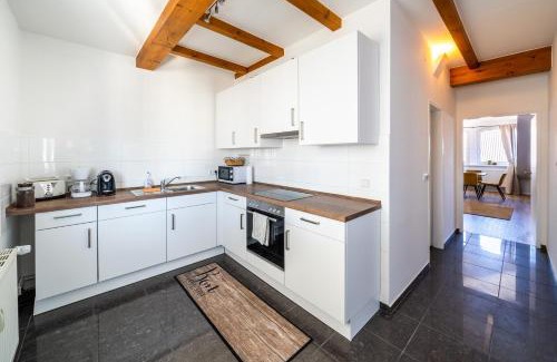 Mitte Apartment | Stylisches Penthouse zentral Tischfussball 100m2 Wii
