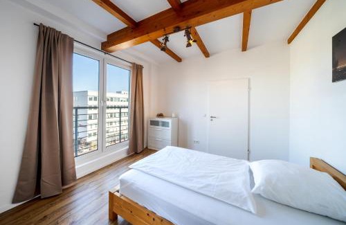 Mitte Apartment | Stylisches Penthouse zentral Tischfussball 100m2 Wii