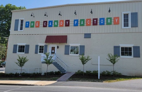 Elizabethtown Apartment | Stylish 1-Bedroom Apartment with New Furnishings Near Etown College