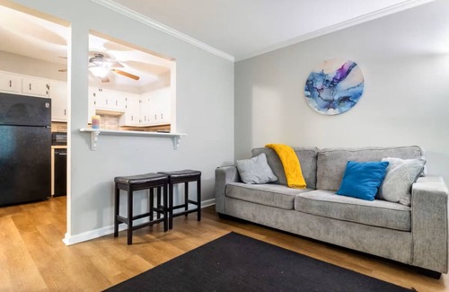 Edgehill Apartment | ★ Stylish 1BR Condo on Music Row Walkable, Cozy, and Convenient ★