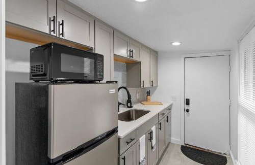 Lake Eola Heights House | Stylish 1br Near Downtown Pet-friendly