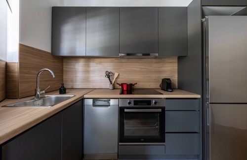 Alimos Apartment | Stylish 1BR Retreat Near Alimos Beach & Tram