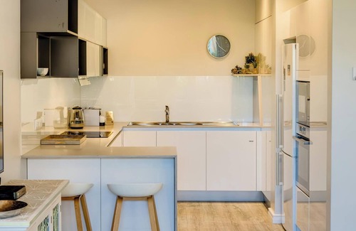 Camps Bay Apartment | Stylish 2 Bedroom Apartment in Camps Bay ASilvertide