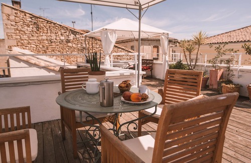 Mont Duplan Apartment | Stylish 2 bedroom apart. with breathtaking private Rooftop, garage