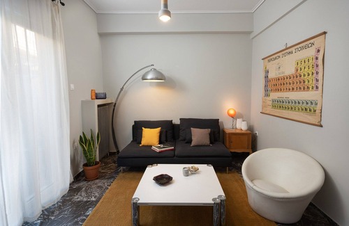Thissio Apartment | Stylish 2 bedroom Apt in Thiseion, large balcony