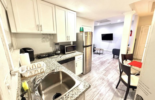 Rose Glen House | Stylish 2BR/2BA Retreat - SJC Downtown&Santana Row- Ideal for Travelers