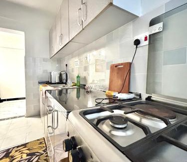 Kilimani Apartment | Stylish 2BR Apartment near Yaya Centre,Adlife Kilimani, Nairobi