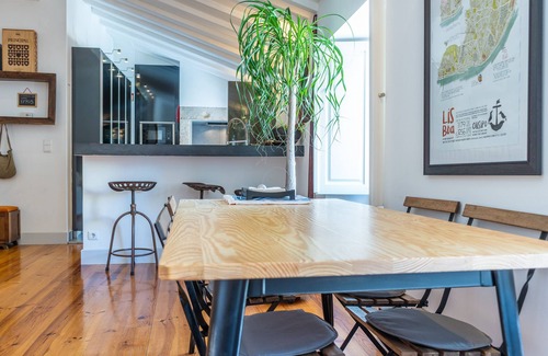 Sao Jose Apartment | Stylish 2BR Lisbon Apartment · Top Floor · Near Av. da Liberdade · AC & WiFi