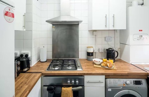 Bermondsey Apartment | Stylish 2BR - London Bridge/Borough Market - Central Tourist Spot