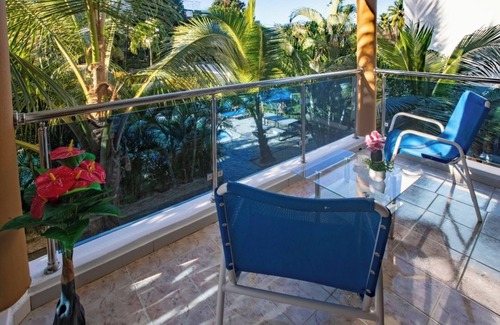 Villas Ana Maria Apartment | Stylish 2R-2B Apt Near the Beach and Main Street