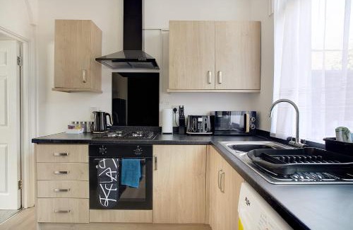 Darlington House | Stylish 3-Bedroom Oasis in Darlington, Sleeps 5