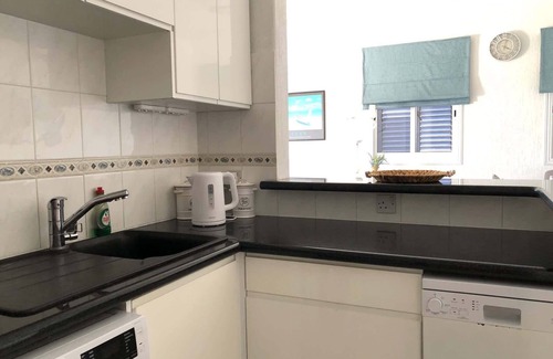 Paphos Apartment | Stylish 3BR apt - modern decor, balcony & pool - close to the beach and amenitie