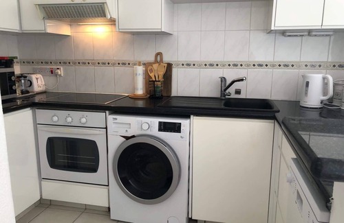 Paphos Apartment | Stylish 3BR apt - modern decor, balcony & pool - close to the beach and amenitie