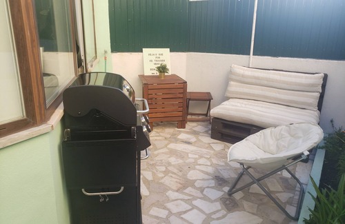 Paco De Arcos Apartment | Stylish 4 bedroom - 10 min walk to the beach