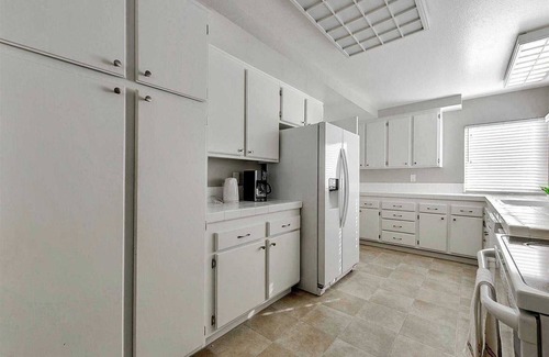 Country Club House | Stylish 4BR Home in San Jose – Family & Pet Friendly, Prime Location #41318