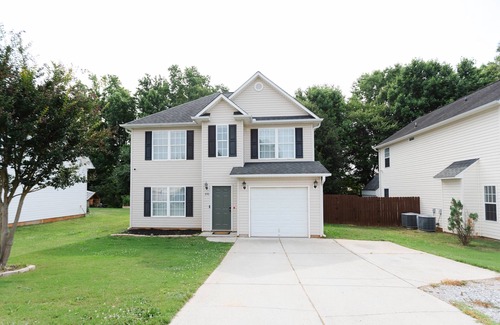 Boiling Springs House | Stylish and Comfy 3 bedroom home!
