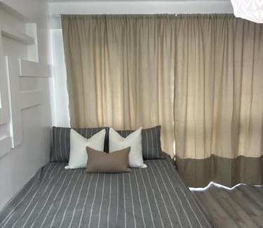 Canning Town North Apartment | Stylish and Cosy 1 bed Apartment East London