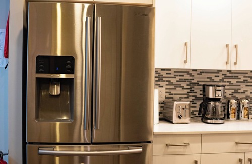 Northwest Calgary Apartment | Stylish and Cozy newly built home-like setting. Great location in NW Calgary.