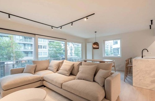 Knokke Apartment | Stylish apartment in Knokke - Balcony, city view &
