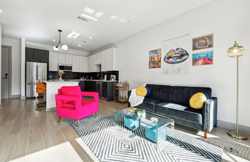Home Park Apartment | Stylish apartment in heart of ATL! Kid-Friendly & by Top Local Attractions